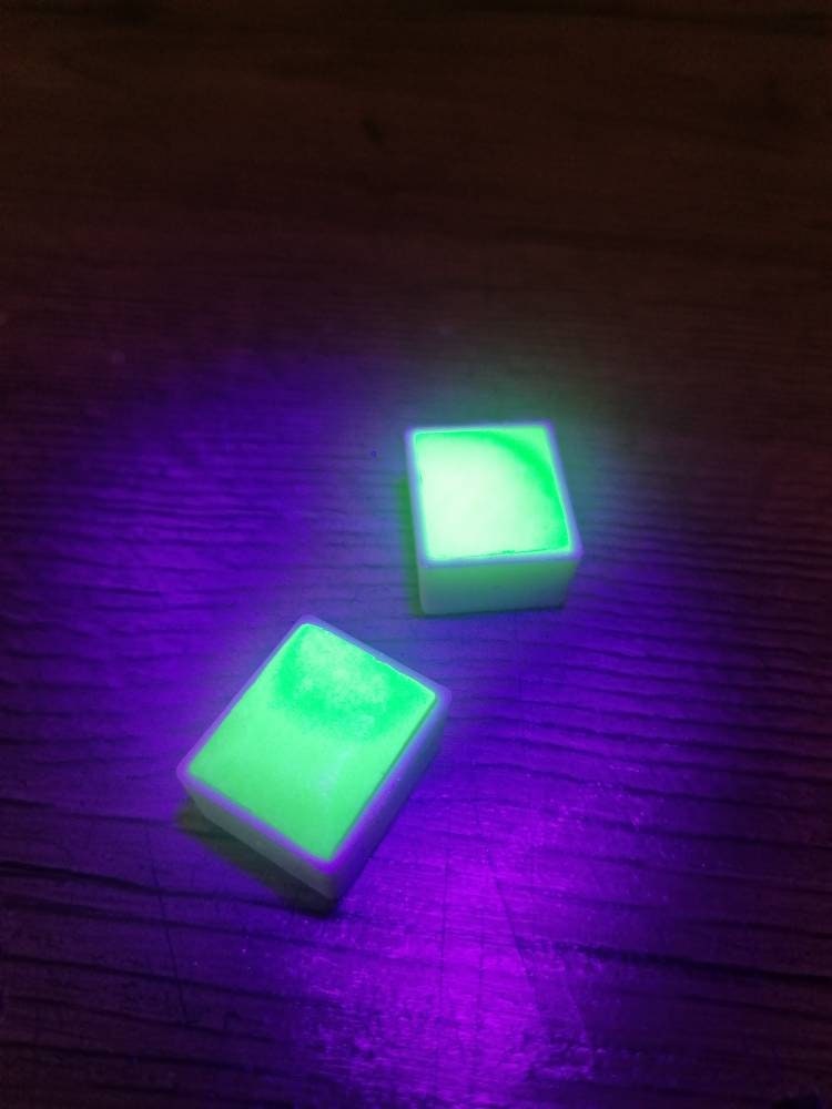 Green Goblin Glow in the Dark - 1 half pan